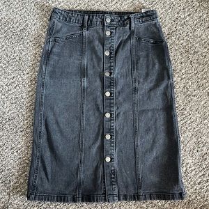 Old navy black denim skirt
